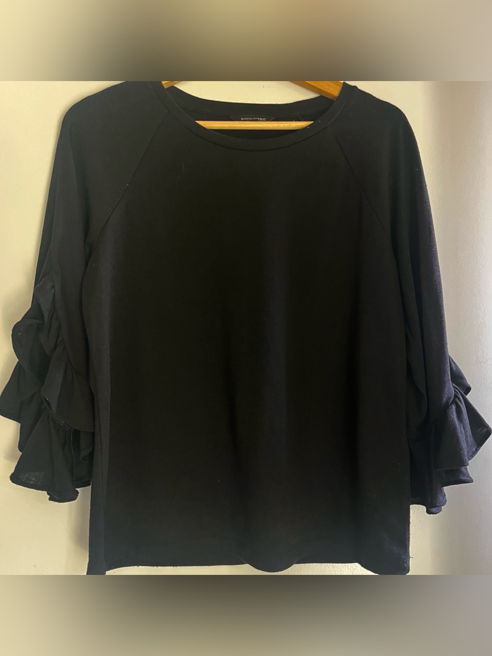 Banana Republic Black Ruffle peasant Sleeve shirt